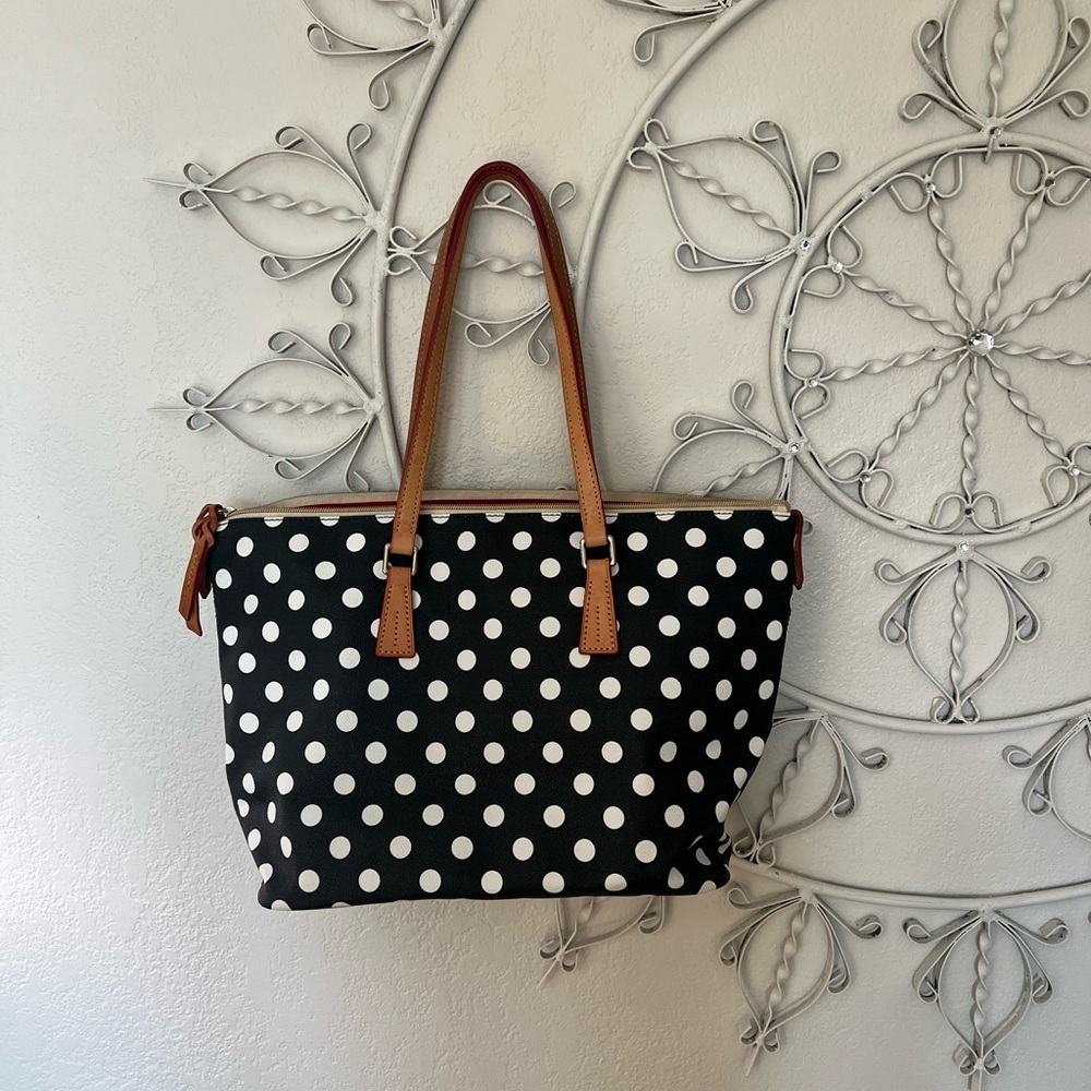 Dooney & Bourke black & white polka dot tote bag. - Picture 5 of 11